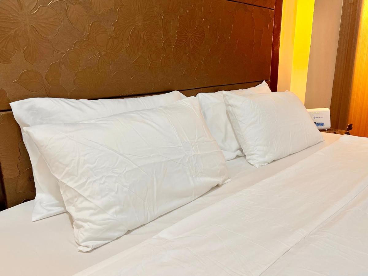 Kiel 5-Star Condo Hotel Across Naia Manila Airport Terminal 3 Пасай Экстерьер фото